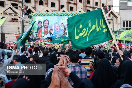 برگزاری جشن خیابانی از میدان ولیعصر تاهفت تیر در دهه کرامت/برپایی چایخانه های رضوی در میادین