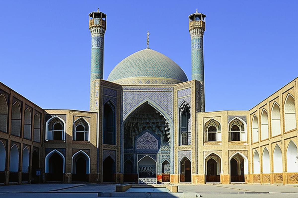 رازهای معماری مسجد آقا بزرگ کاشان | کاوش در جزئیات تاریخی