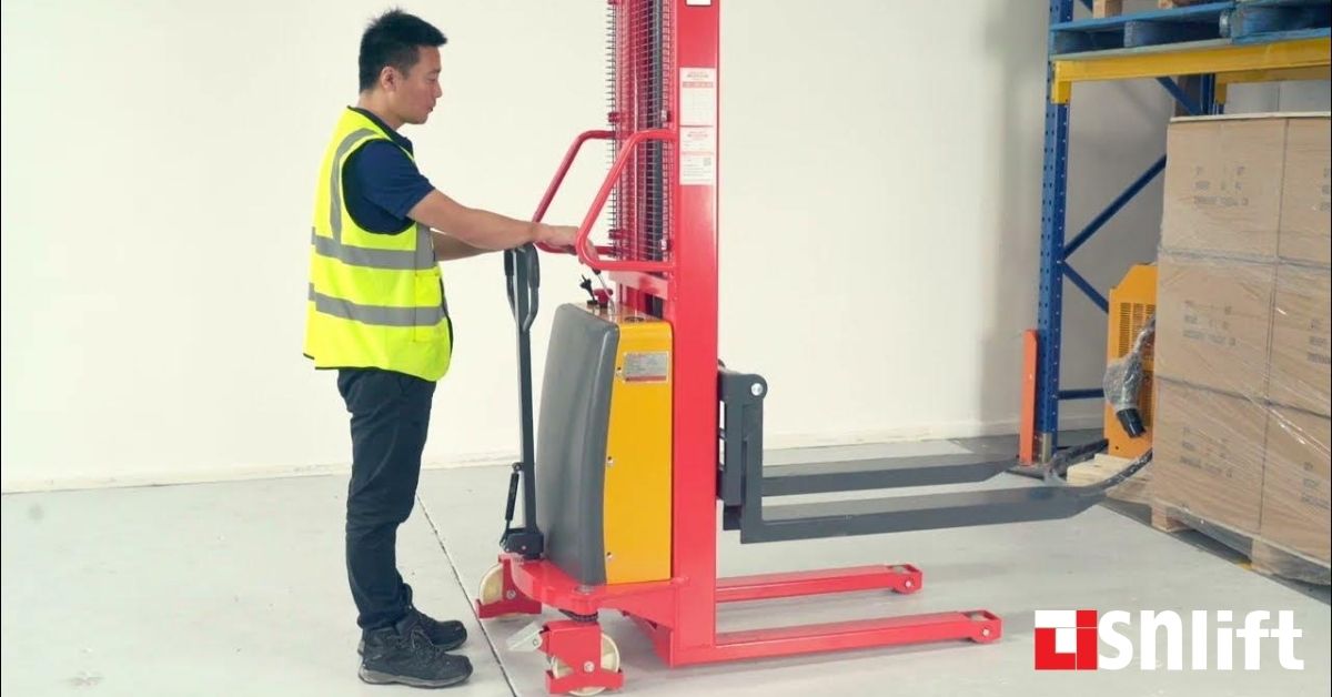 باتری | بالابر نکات کلیدی برای انتخاب و خرید استاکر نیمهبرقی با توجیه اقتصادی